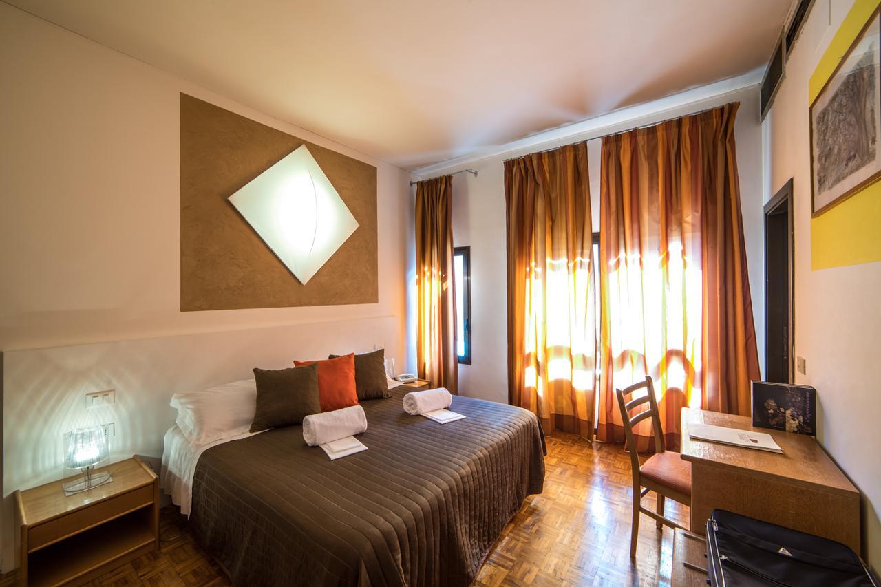 La Vecchia Cartiera Hotel Colle di Val d'Elsa Eksteriør billede